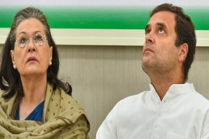 कांग्रेस से निकाले गए नेताओं ने लिखी सोनिया को चिट्ठी, कहा कुछ ऐसा कि भड़क जाएंगे राहुल-प्रियंका