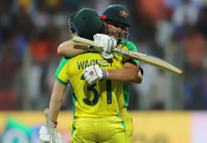 मुंबई वनडे : आस्ट्रेलिया ने भारत को 10 विकेट से हराया