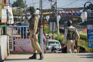 जम्मू-कश्मीर पर SC का फैसला: इंटरनेट मौलिक अधिकार, पाबंदियों की 7 दिन में हो समीक्षा