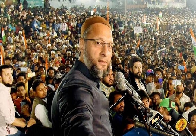 CAA का डर दिखाकर ओवैसी ने मांगे वोट, नागरिकता कानून का चुनावी इस्तेमाल शुरू