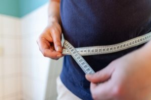 World Obesity Day 2022: इन 5 टिप्स की मदद से मोटापा को करें दूर, लाइफस्टाइल पर ना पड़ने दे असर