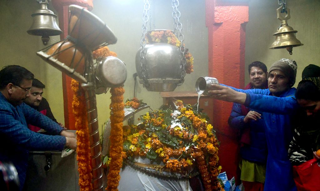 Devotees offers prayers on the occasion of Maha Shivratri