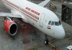 एयर इंडिया विदेशी नागरिकों को उनके देश क्यों पहुंचा रही : कांग्रेस