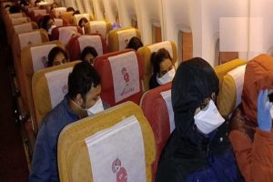 कोरोनावायरस: वुहान से 324 भारतीयों को लेकर दिल्ली पहुंचा एयर इंडिया का विमान