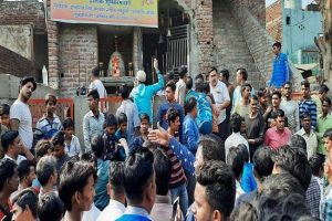 सीएए का विरोध चरम पर अलीगढ़ में फिर भड़की हिंसा, पुलिस ने छोड़े आंसू गैस के गोले