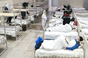 चीन में कोरोना  वायरस से मरने वालों की संख्या 1000 पार