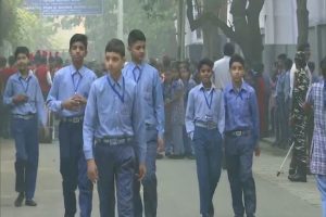 Delhi: केजरीवाल सरकार का बड़ा फैसला, नए सत्र में 8वीं कक्षा तक के छात्रों को बुलाने पर रोक लगाई