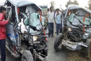 महाराष्ट्र में सड़क दुर्घटना में 10 लोगों की मौत