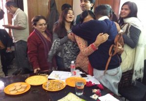 अरविंद केजरीवाल ने पत्नी सुनीता को दी “बर्थ डे” गिफ्ट में शानदार जीत, बीजेपी ने कांग्रेस की “डीलिंग” पर फोड़ा ठीकरा