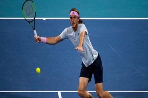 टेनिस : दुबई चैम्पियनशिप के दूसरे राउंड में पहुंचे सितसिपास