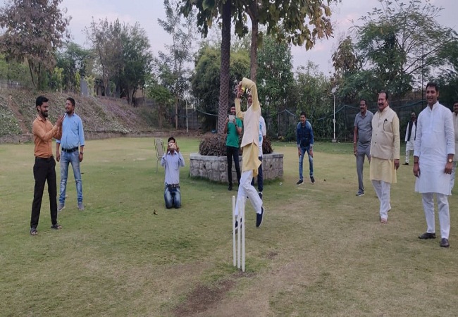 Shivraj Singh Cricket bowling