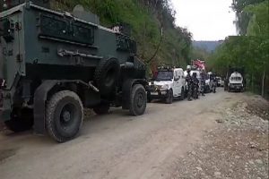 जम्मू-कश्मीर : कुलगाम में सुरक्षाबलों को बड़ी सफलता, 3 आतंकियों को मौत के घाट उतारा