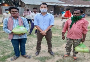नागालैंड के दीमापुर में फंसे बिहार के मजदूरों ने रविशंकर प्रसाद से लगाई मदद की गुहार, देखिए फिर क्या हुआ