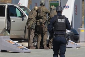 कनाडा : पुलिस की वर्दी पहने एक शख्स ने लोगों पर बरसाई गोलियां, 16 की मौत