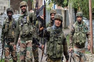 जम्मू-कश्मीर के शोपियां में सुरक्षाबलों को मिली कामयाबी, मुठभेड़ में दो आतंकी ढेर