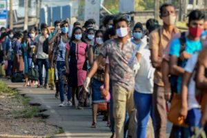 श्रीलंका में कर्फ्यू का उल्लंघन करने पर 10,000 से अधिक लोग हुए गिरफ्तार