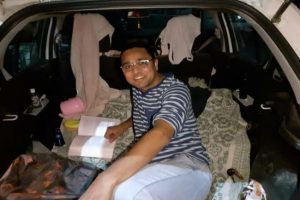 भोपाल में डॉक्टर ने कार को बनाया घर, शिवराज सिंह ने की तारीफ