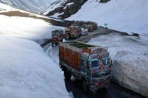 श्रीनगर-लेह राष्ट्रीय राजमार्ग 4 महीने बाद खुला