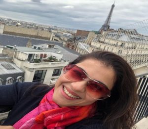 काजोल को इन दिनों आई पेरिस की याद
