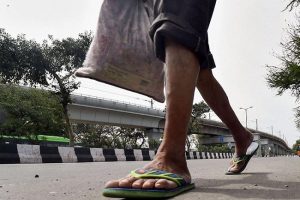 मुंबई से यूपी के श्रावस्ती तक पैदल चलकर पहुंचा घर, क्वारंटाइन के कुछ घंटे बाद ही हो गई मौत