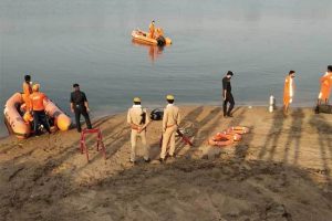 फतेहपुर : यमुना नदी में डूबी नाव, 2 पुलिसकर्मी और नाविक की मौत