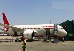 वंदे भारत मिशन : सिंगापुर से 234 भारतीयों का जत्था लेकर दिल्ली पहुंचा एयर इंडिया का विमान
