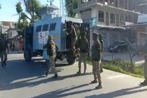 श्रीनगर में बीएसएफ पार्टी पर आतंकी हमला, 2 जवान शहीद