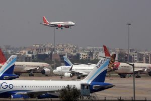 चीन के खिलाफ भारत की बड़ी कार्रवाई, सरकार ने विमान कंपनियों को दिया आदेश ‘किसी भी चीनी नागरिक को भारत में लेकर न आएं’