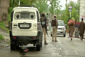 जम्मू कश्मीर : मुठभेड़ में 2 आतंकवादी ढेर, ऑपरेशन में भारतीय सेना के 5 जवान शहीद