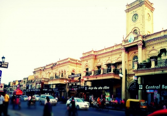 Lucknow Market pic