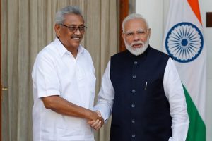 पीएम मोदी ने श्रीलंका के राष्ट्रपति और मॉरीशस के प्रधानमंत्री से की बात, कहा संकट में साथ खड़ा है भारत