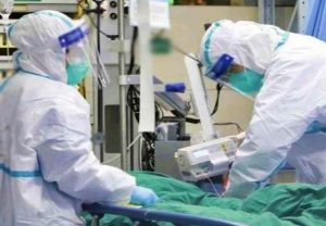 कोविड-19 : ऑक्सीजन लेवल कम होने पर 2 घंटे में 7 मरीजों की गई जान, ऐसा मंजर देखकर नर्सें भी हुई हैरान