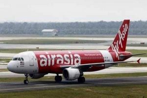 जयपुर से हैदराबाद जा रहे एयर एशिया के विमान ने की आपात लैंडिंग, 70 यात्री सवार