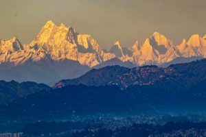 काठमांडू वैली से वर्षों बाद दिखा माउंट एवरेस्ट का ये अद्भुत दृश्य