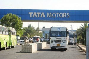 लॉकडाउन : टाटा मोटर्स के कई प्लांट में काम शुरू