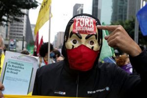 कोविड-19 संकट के बीच ब्राजील में विरोध प्रदर्शन