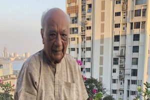 नहीं रहे भारत के सबसे उम्रदराज क्रिकेटर वसंत रायजी, 100 साल की उम्र में निधन
