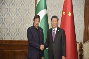 Pakistan: चीन के सामने पाकिस्तान ने टेके घुटने, उइगर मुसलमानों के मुद्दे पर बोला China जो कह रहा वही सही