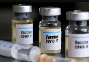 क्या कोरोना वैक्सीन फ्री देने का वादा है चुनाव आचार संहिता का उल्लंघन? RTI के जवाब में आयोग ने दी जानकारी