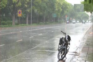 अगले 2 घंटों में दिल्ली-एनसीआर में होगी हल्की बारिश: आईएमडी