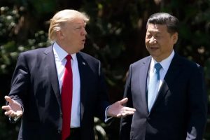 अमेरिका ने दुनिया के सामने ला दी चीन की कपटी चाल, बताया- कोरोना का फायदा उठा रहा है चीन