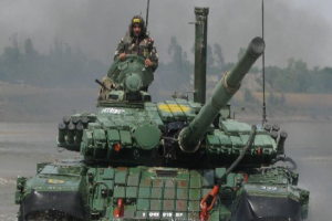 अब भारत से और खौफ खाएगा चीन, सेनाओं को मिली 500 करोड़ के हथियारों की खरीद को मंजूरी