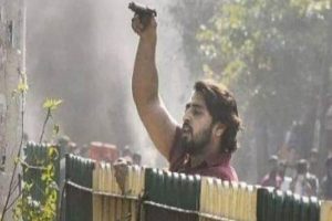 शाहरुख पठान दिल्ली दंगों की साजिश का हिस्सा : चार्जशीट में दिल्ली पुलिस का दावा