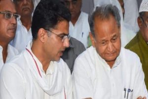 Rajasthan: राजस्थान में बदलाव की अटकलों के बीच CM गहलोत ने पायलट खेमे पर कसा तंज, कही ये बात