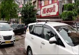 जयपुर : सियासी संग्राम के बीच IT विभाग की बड़ी कार्रवाई, सीएम गहलोत के करीबियों के ठिकानों पर छापा