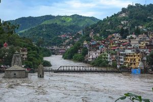 हिमाचल प्रदेश में पर्यटन का लेना है मजा तो शर्त बस इतनी सी, नेगेटिव कोरोना रिपोर्ट दिखाओ और सीमा में प्रवेश पाओ