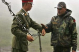 Breaking: लद्दाख के पास से पकड़ा गया चीनी सैनिक, पास से हुआ ये बरामद