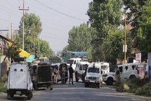 जम्मू-कश्मीर : सोपोर में CRPF की गश्ती दल पर आतंकी हमला, एक जवान शहीद