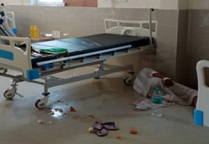 तेलंगाना में कोरोना मरीज बेड से गिरा, ऑक्सीजन सप्लाई बंद होने से मौत