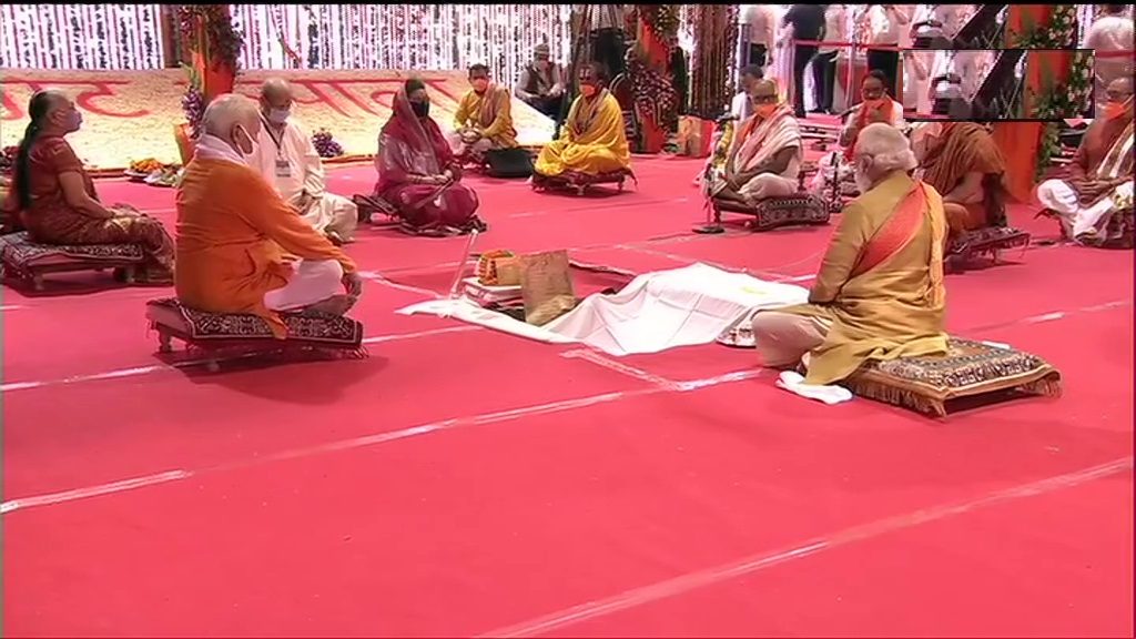 modi in ayodhya